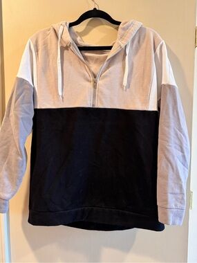 Women’s Colorblock Quarter Zip